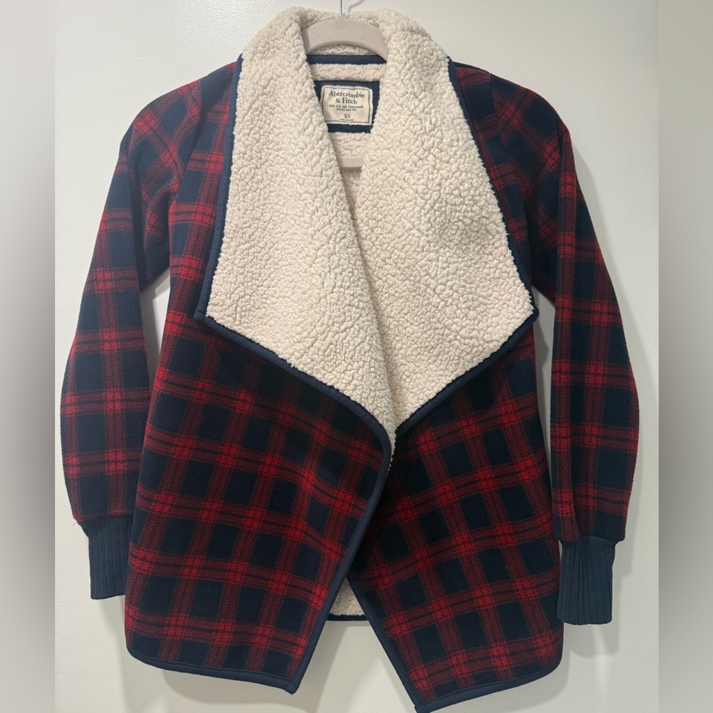Abercrombie & Fitch Red/Navy Plaid Sherpa Fleece Lined Cardigan Open Front Sz XS